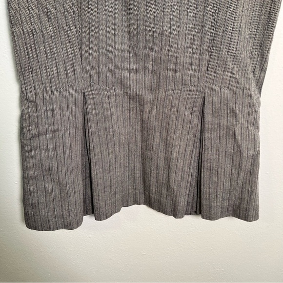 To the Max Skirt Pleated Trumpet Hem Herringbone Black White 0 - Picture 3 of 9